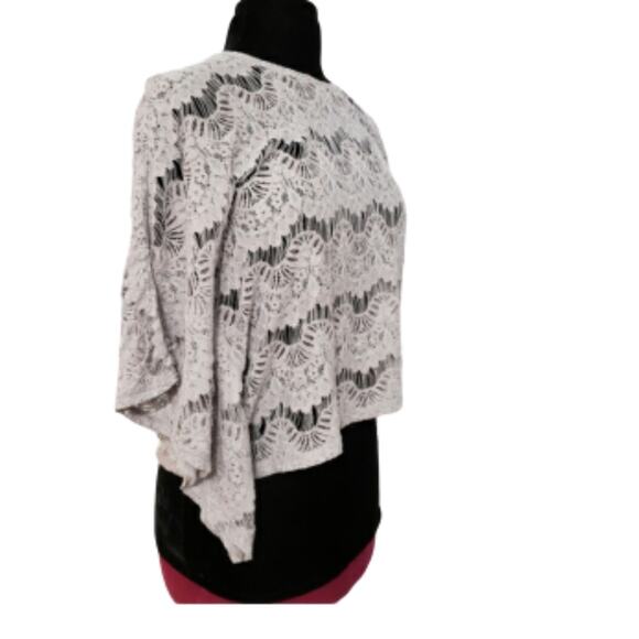 Lace Stitch Embroidered Crop Gray Poncho Boxy Floral Beachy Coastal - Picture 4 of 12